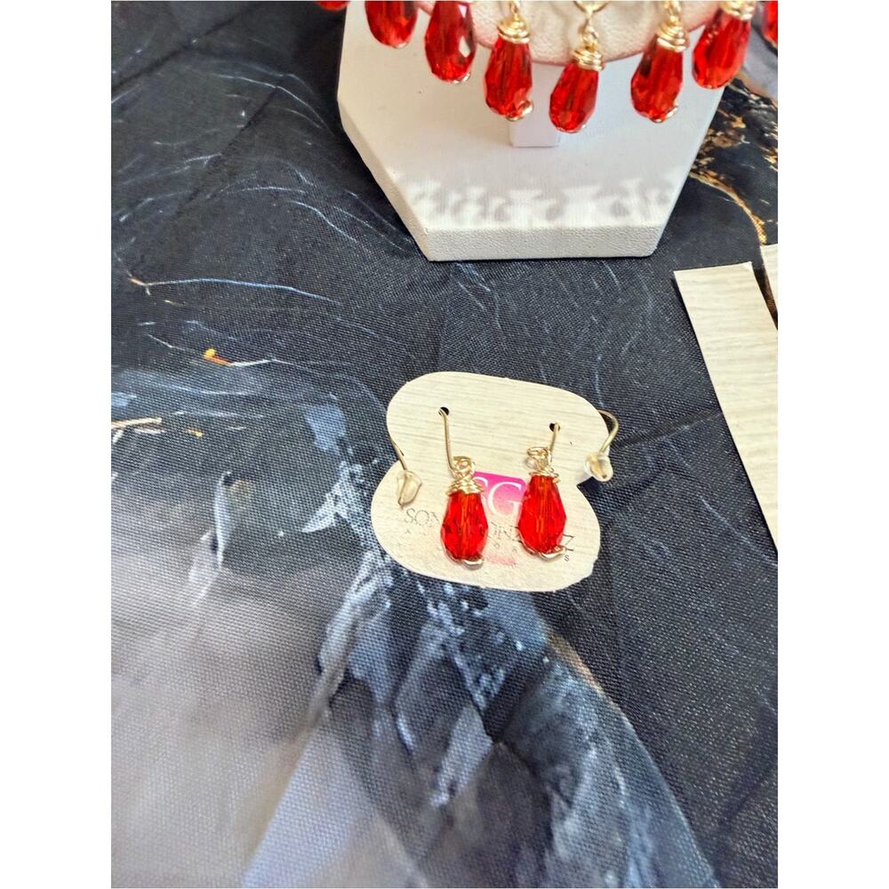 Sonja Gonzalez red necklace and earring set NWT! - Picture 3 of 9